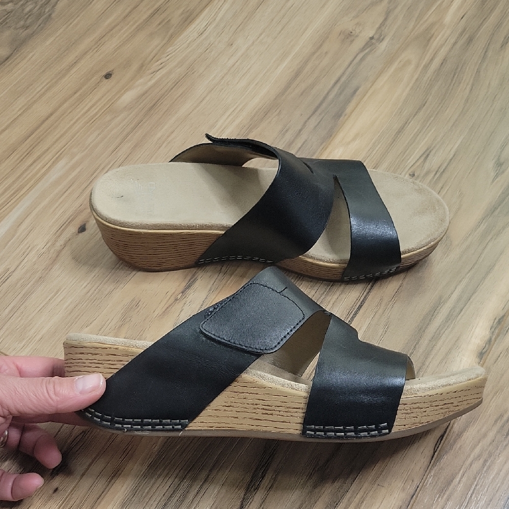 Dansko Lacee Black Leather Wedge Sandals